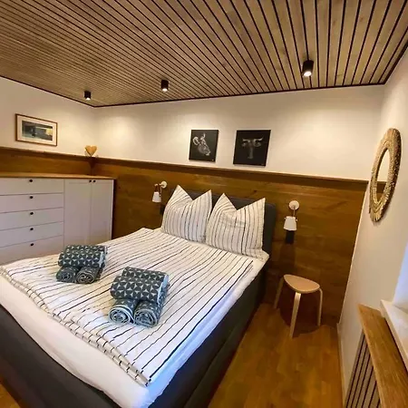 公寓 Cozy, Modern And Chic Mit Bergblick