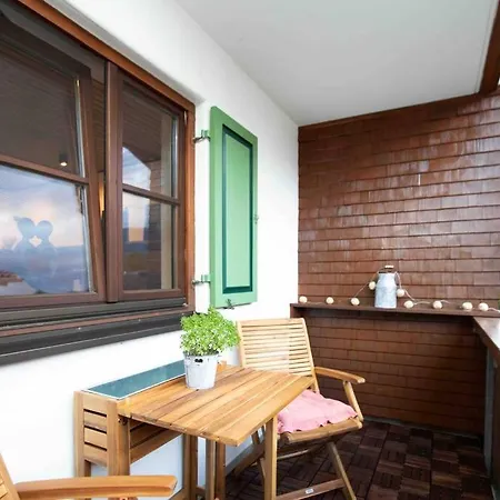 Apartment Cozy, Modern And Chic Mit Bergblick